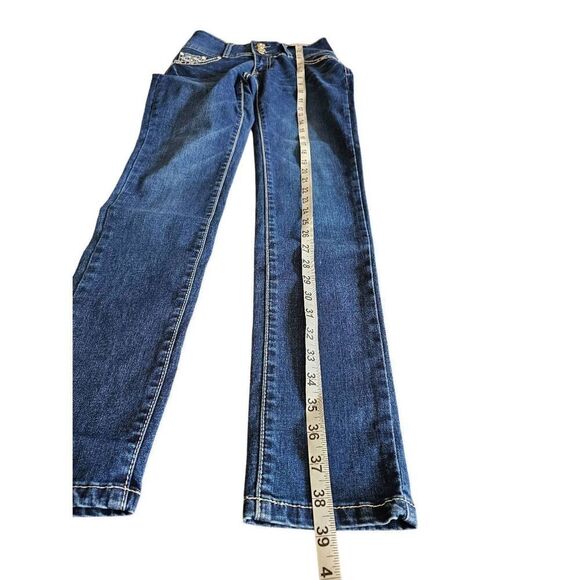 Silver Diva Dark Wash Juniors Size 3 Rhinestones Push up Jeans NWOT - Picture 9 of 12